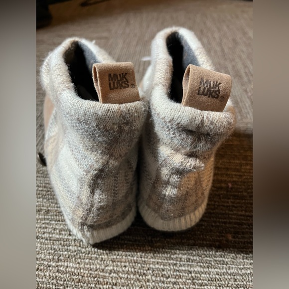 Muk Luks patti short boots size 9 - Picture 3 of 4